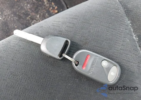 2004 Honda Civic Lx z USA, uszkodzony, nr VIN 1HGEM22524L010288